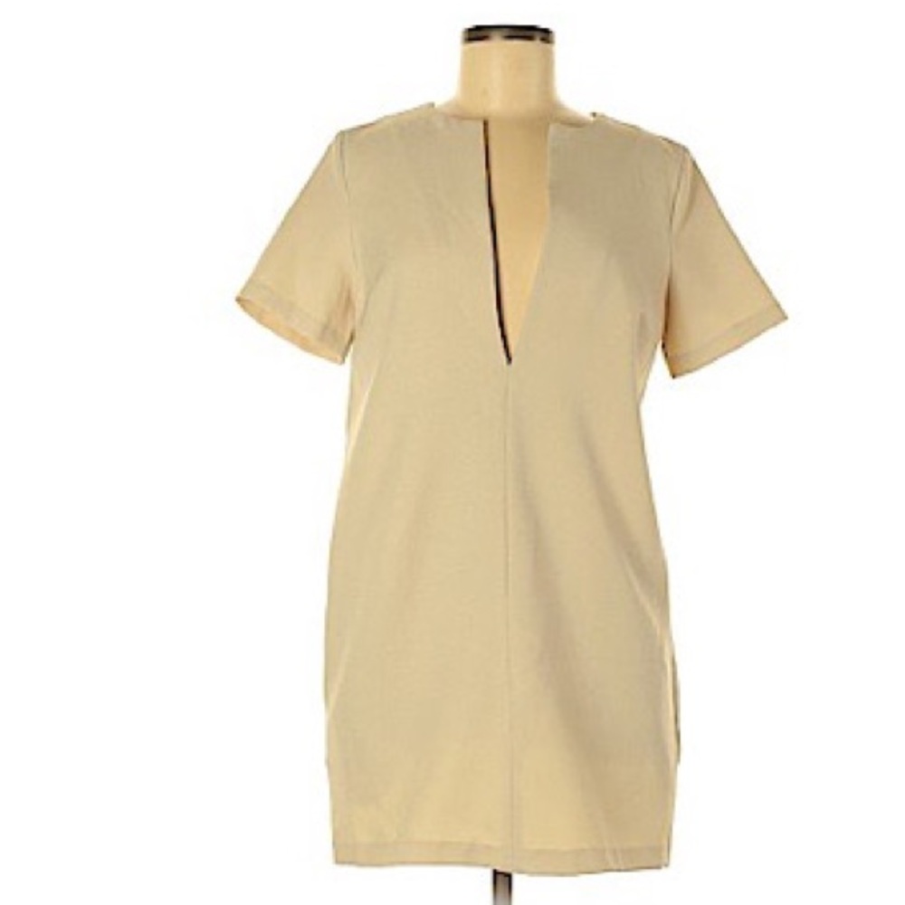 Vivian Chan Dress....Sz: Medium....Color: Tan $258